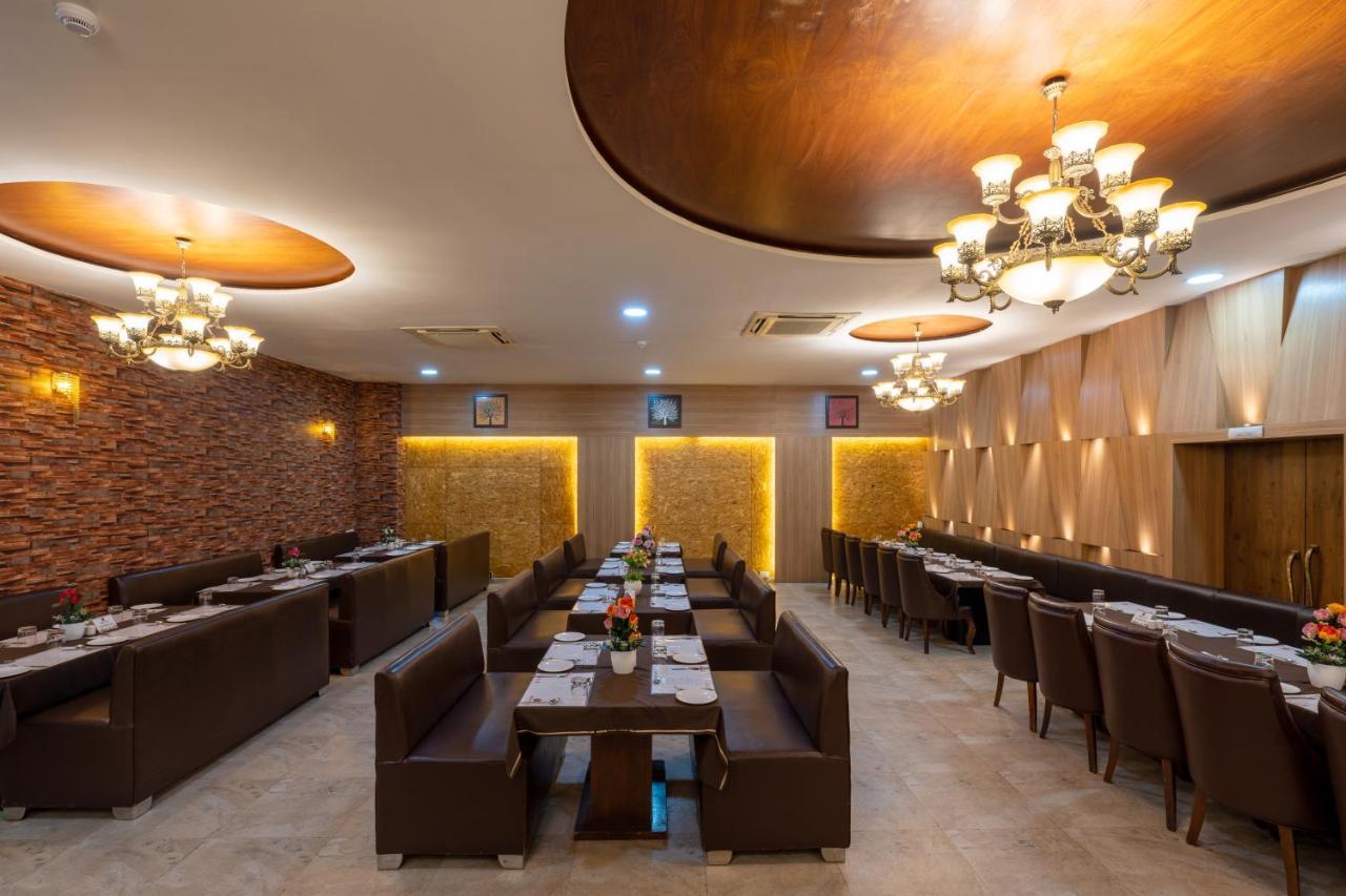 Jalashray Resort Nadiad Bagian luar foto
