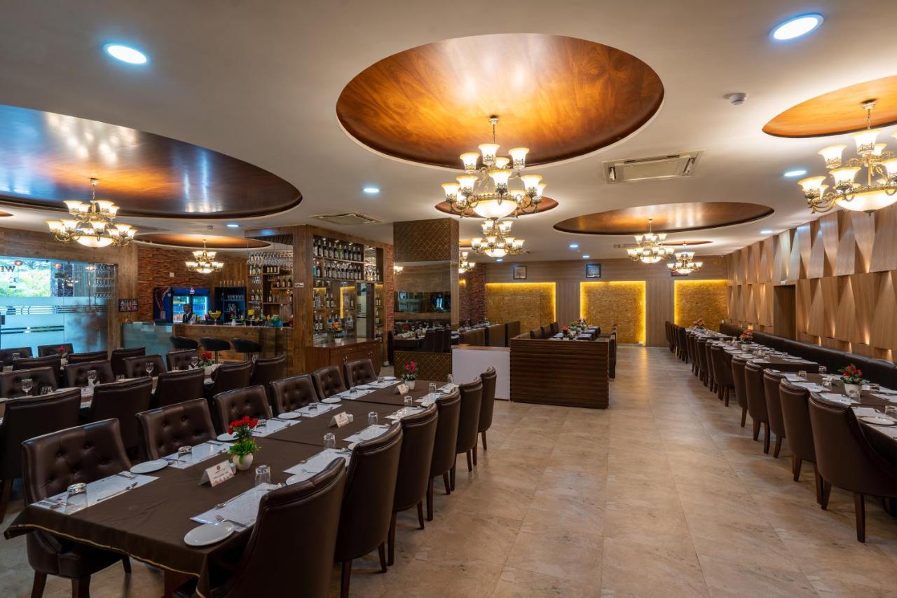 Jalashray Resort Nadiad Bagian luar foto