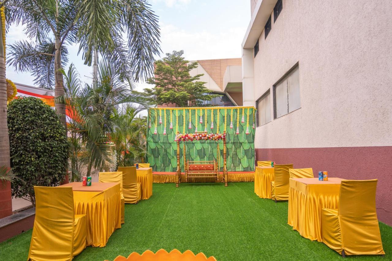Jalashray Resort Nadiad Bagian luar foto