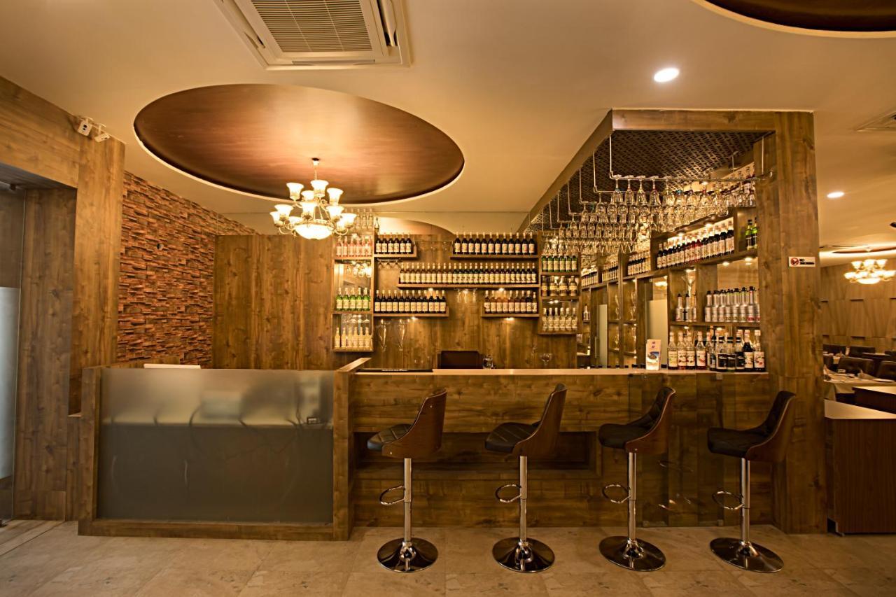Jalashray Resort Nadiad Bagian luar foto